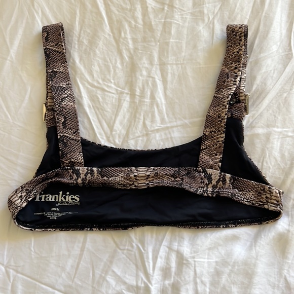 Frankie’s Bikini Snake print. Stormy Top and Sammy Bottoms. - Picture 5 of 5